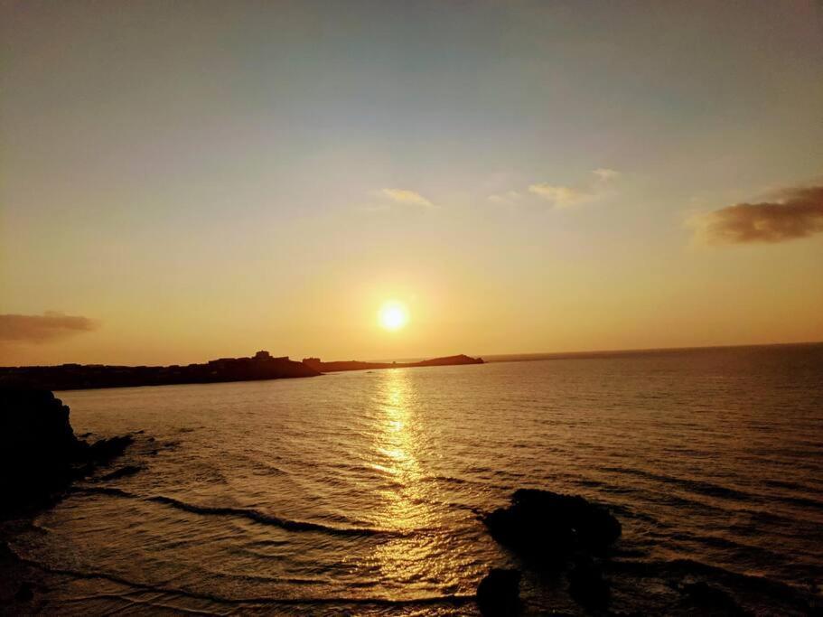 Large 4 Person Couples And Family Caravan In Newquay Bay Resort Eksteriør bilde